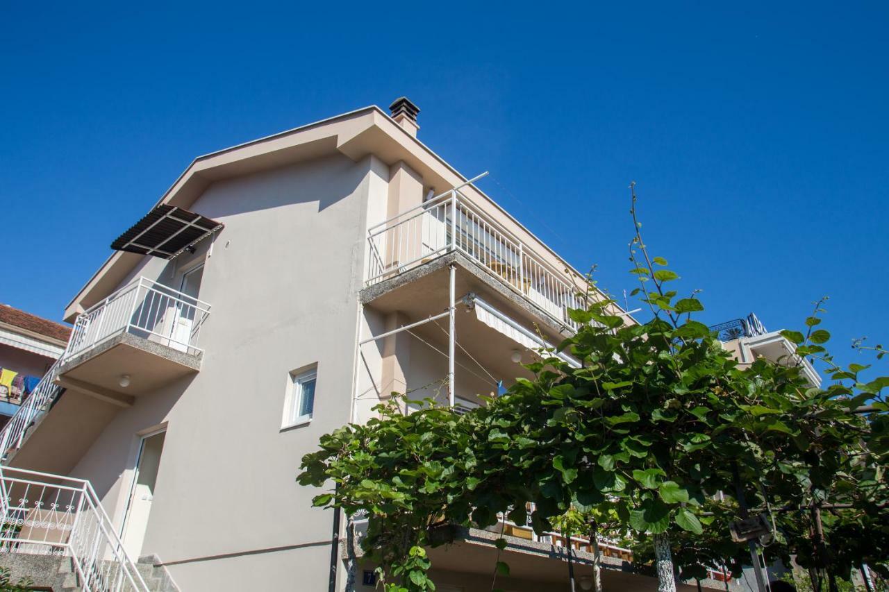 Divino Apartment Тиват Экстерьер фото